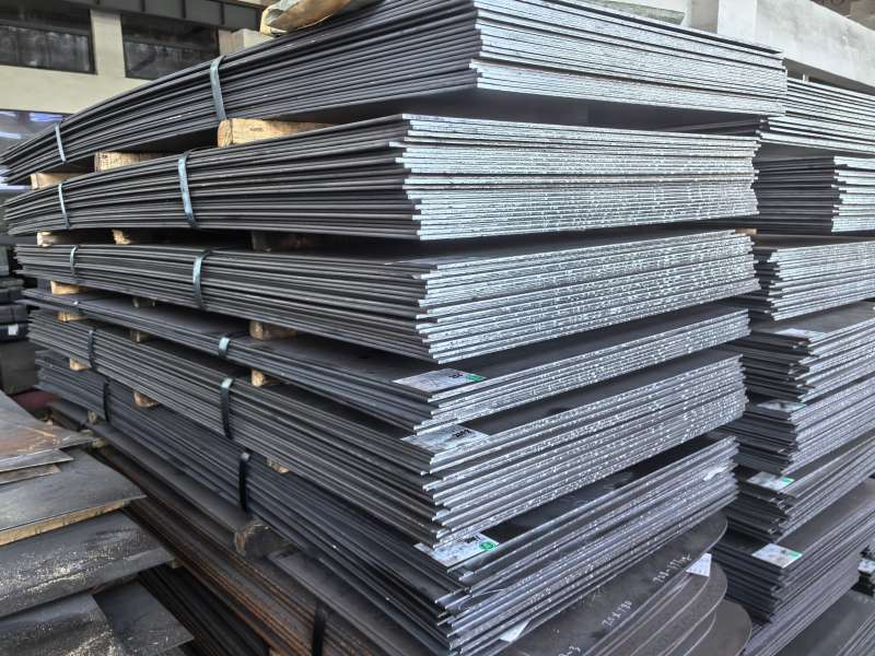 Blade Steel Materials
