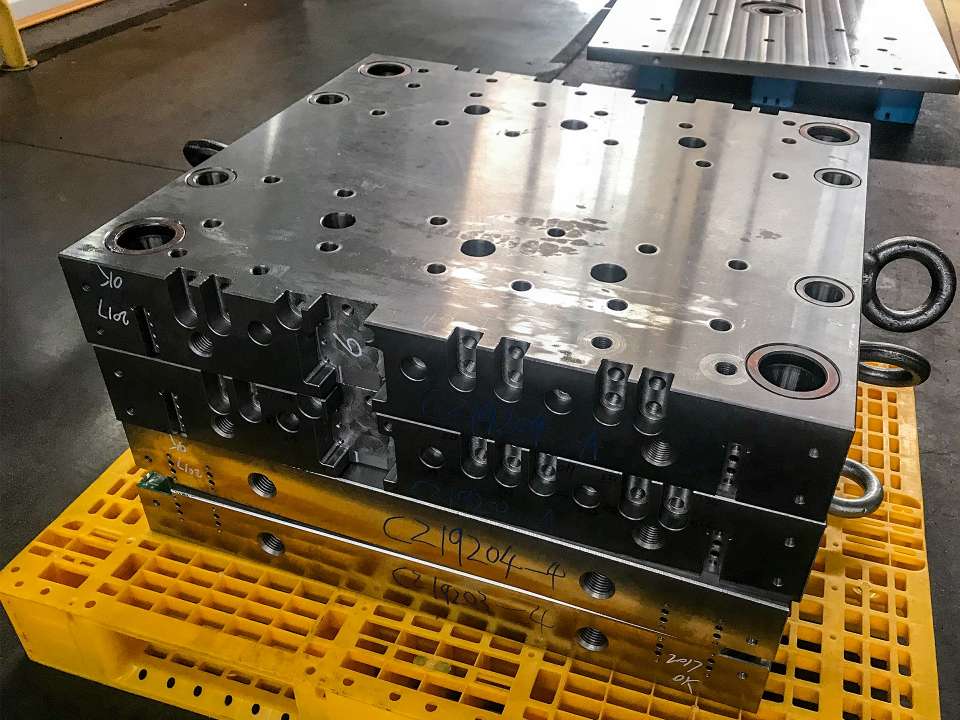 Injection Mould3